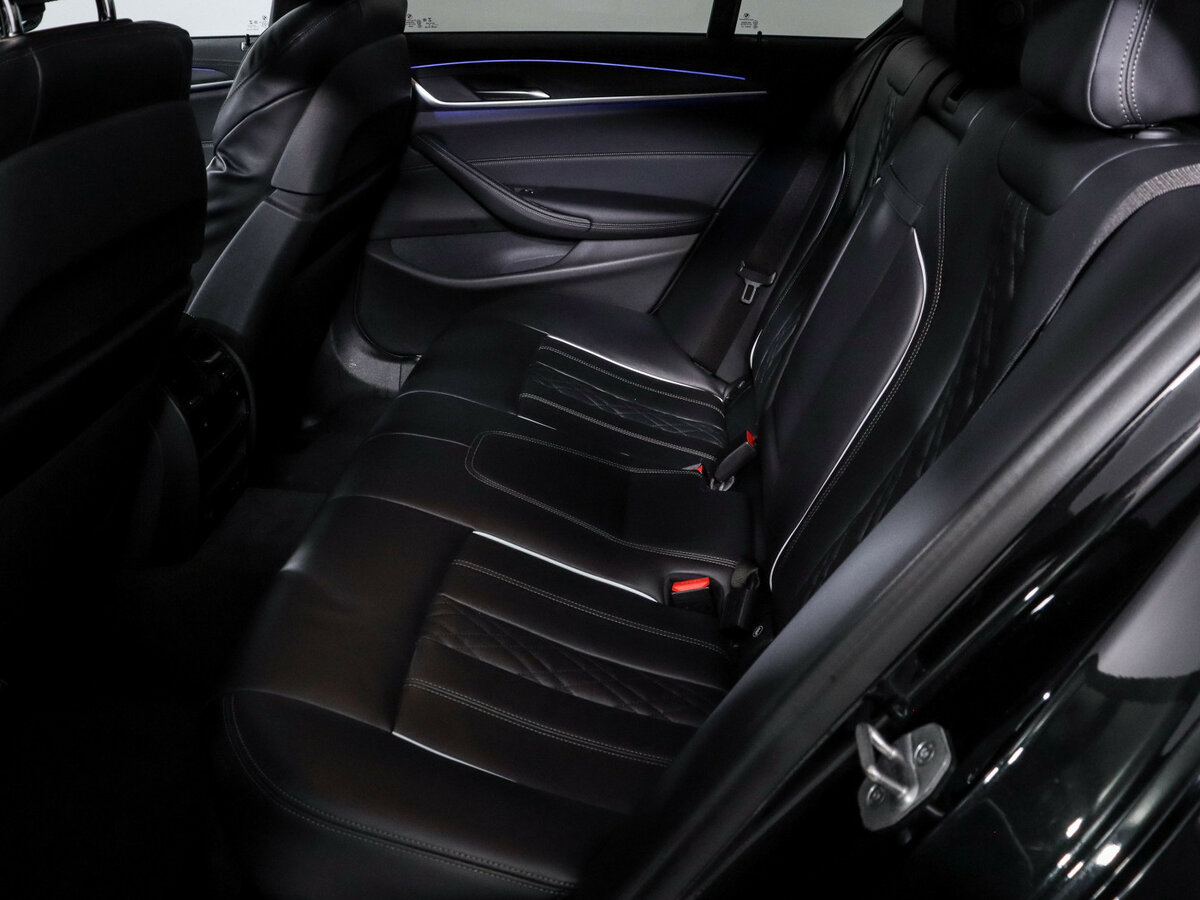 BMW 5 серии 2022 года с пробегом. Фото: #7