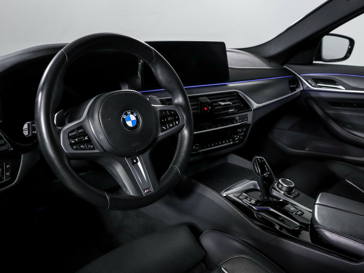 BMW 5 серии 2022 года с пробегом. Фото: #11