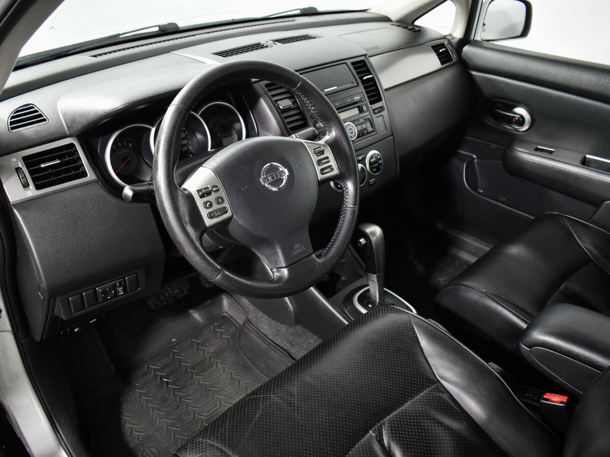 Б/У Ниссан Тиида 2008 года. Фото: #8