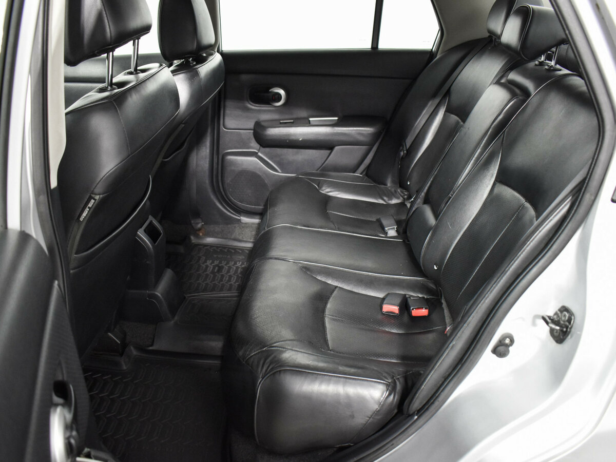 Б/У Ниссан Тиида 2008 года. Фото: #10