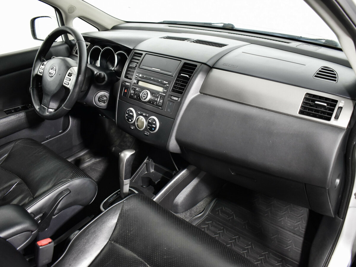 Б/У Ниссан Тиида 2008 года. Фото: #11