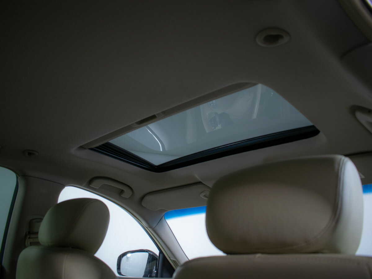 Б/У Инфинити К-Икс70 2015 года. Фото: #13