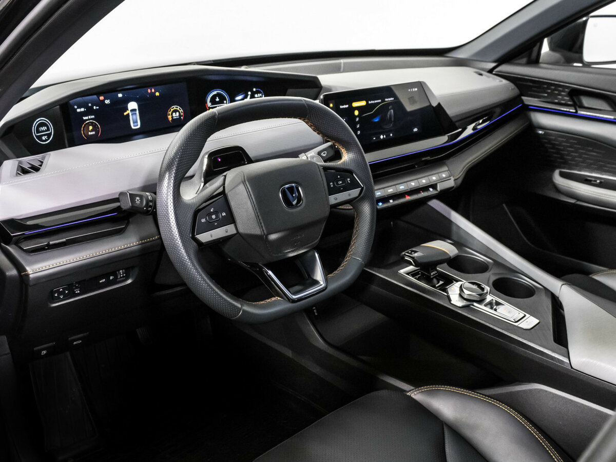 Changan UNI-V 2023 года с пробегом. Фото: #12