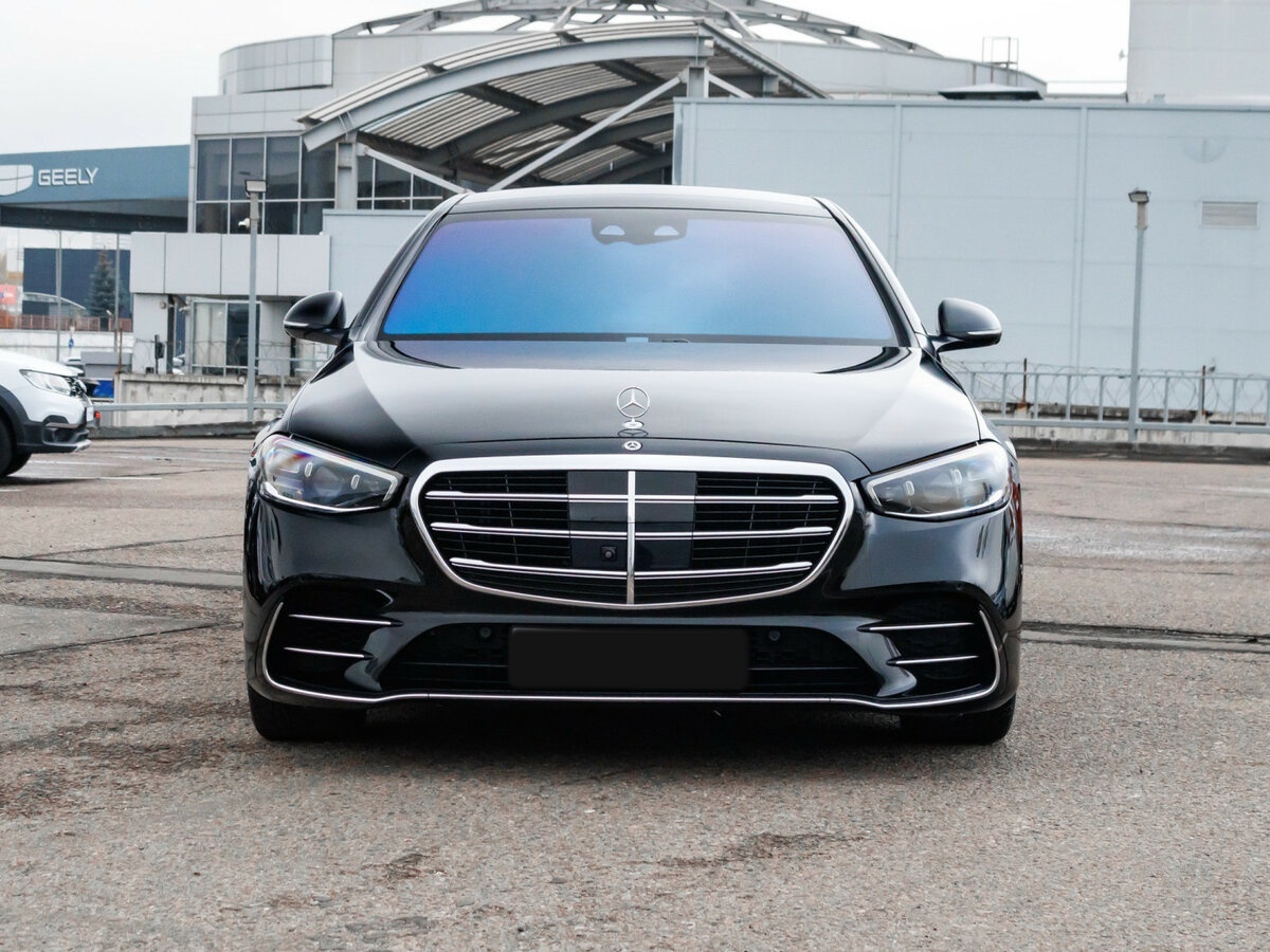 Б/У Мерседес-Бенц С-Класс 2021 года. Фото: #3