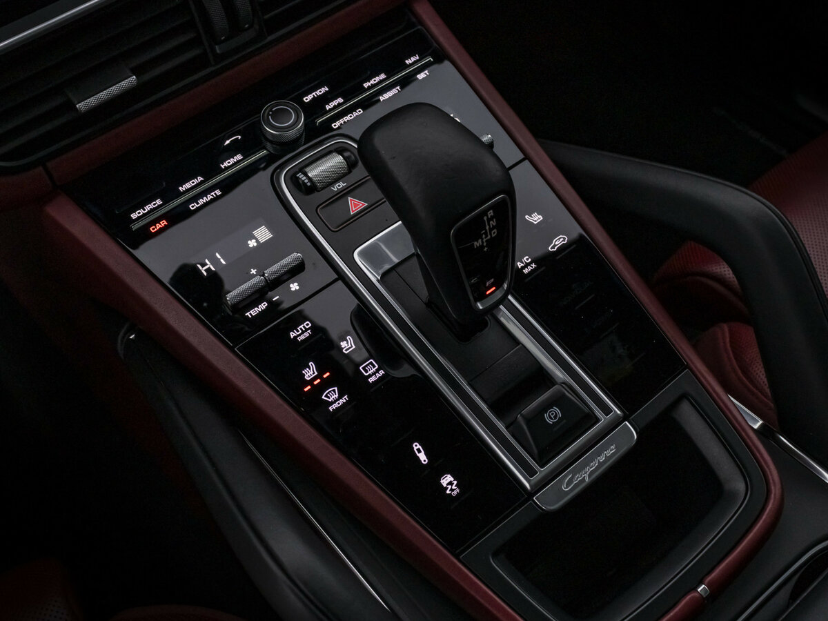 Porsche Cayenne 2018 года с пробегом. Фото: #19