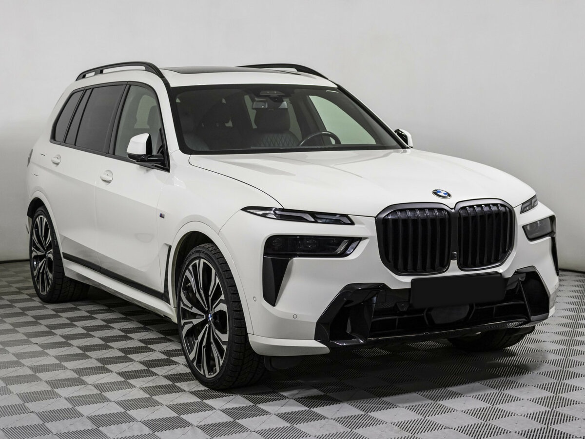 BMW X7 2022 года с пробегом. Фото: #2